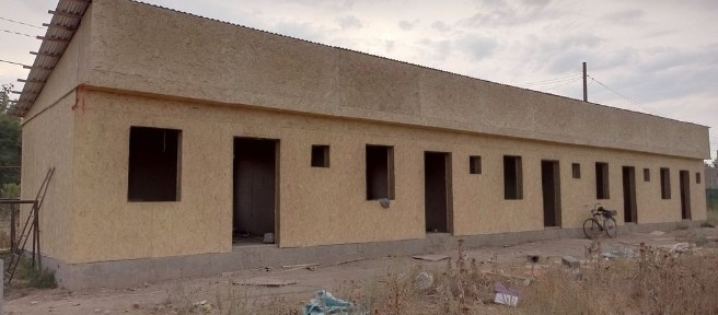 Продам дом в п. Караой