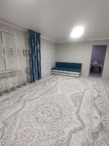 Времянка возле арки в Ынтымак