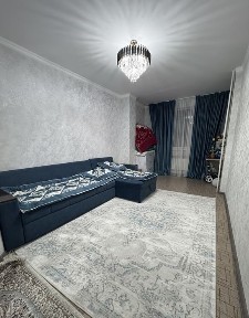 Продаётся 1 ком кв 15 микр 24 дом 3 этаж