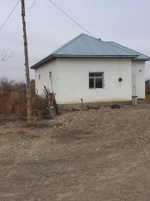 саяхатта 3 болмели уй сатылады, 10 сотык жеримен