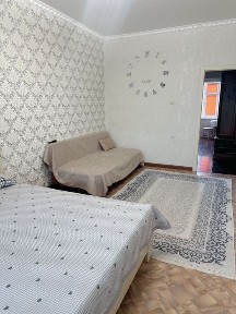 Сдается 1 комн квартира в центре.