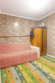 Аренда одна комнатная отделная теплая времянка в центре