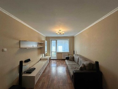 -Продам 2-комнатную квартиру улучшенной планировки в районе 3А.