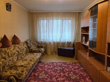 3-комн., 1 этаж, 4 мкр.