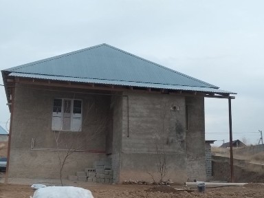 Үй сатылады. 10,5×9,5