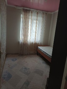 3 бөлмелі пәтер ұзақ мерзімге жалға берілді. Адрес мкр. Шұғыла 49/34