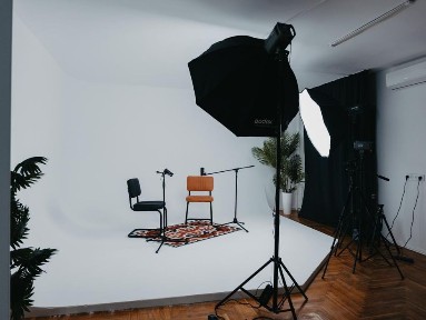 Аренда под офис с кабинетами и циклорамой