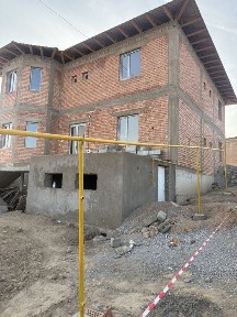 Продается двух этажный дом