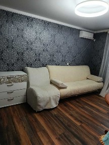 продается 1-ком. квартира на центральном рынке