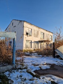 Продам здание на разбор находится можно обмен село КЕЛЛЕРОВКА