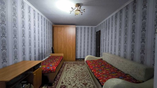 Продаю 1 ком Квартиру в 4 мкр (р-н д/с Престиж)