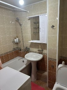 2 ком кв находиться в центре чистая не прокуренная