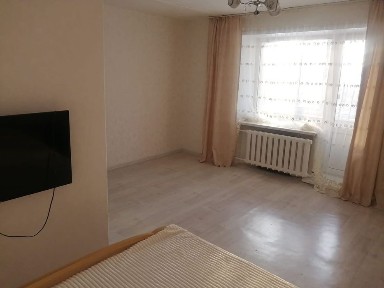 Продам 1 комн квартиру ЦЕНТР мебелью и техникой Достык молл