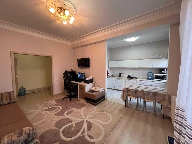 Продаю 2-комн. студию в Сталлинке по Назарбаева, 3 эт., не угловая