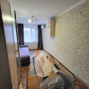 Продам двухкомнатную квартиру рн Школьник, 7 школа