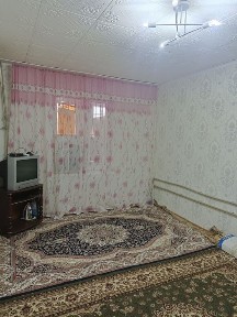 5ықшам ауданынан 1 бөлмелі пәтер ұзақ мерзімге жалданады.