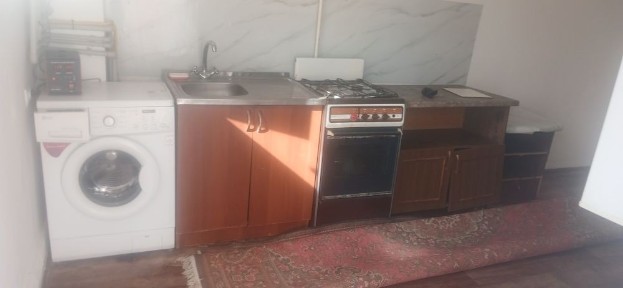 Екі бөлмелі үй жалға беріледі