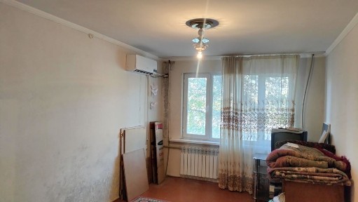 Продам 2 ух комнаты квартиа