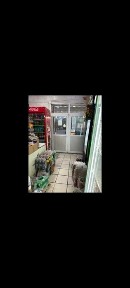 Продаётся магазин с мясным отделом, за ним жилые квартиры