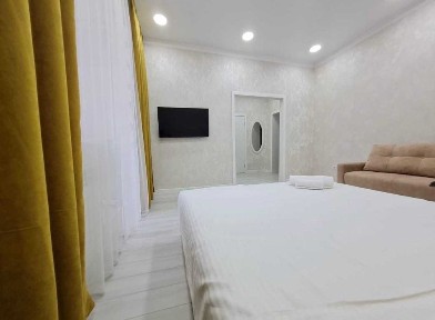 Сдается квартира посуточно в ЖК Абая 130 на Розыбакиева Абая