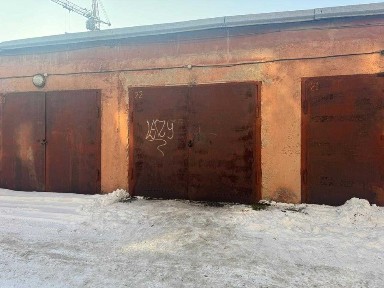 Сдам - ГАРАЖ 18 м² / просторный, полностью закрытый и крытый