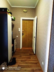 Жалдамалы пәтерге 1 қыз керек. г.Алматы, Розыбакиева 136, уг. Сатпаева