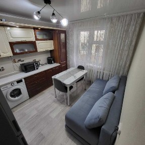 Продам однокомнатную квартиру в 6 мкрн с ремонтом