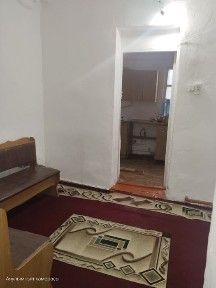 Панфилова 15 дом жалга бериледи, хозайкасыз. 50мын ком услуг болек