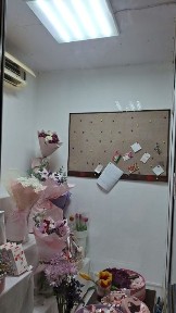 Сдам коммерческое помещение, можно под цветочный, кофейню