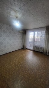 Продам или обменяю однушку в г Аксай на Уральск у