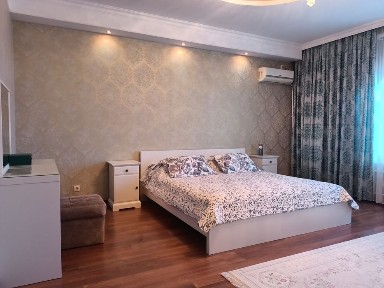 Продам 4 х комнатную квартиру ЖК Альтаир