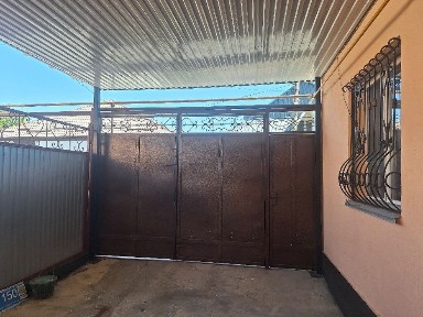 Жеке үй • 9 бөлме•204²м •6 сот