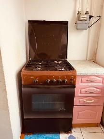 Ұзақ мерзімге екі бөлмелі үй жалданады 5мкр 8 дом 4 этаж