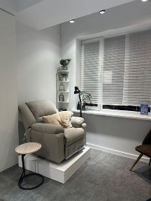 Аренда места для мастера по ресницам