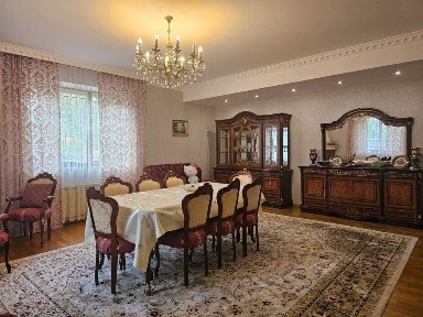 Продам дом 405 кв. м., Жуковского