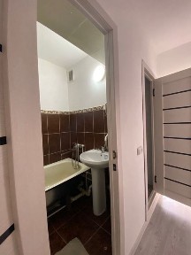 Продаю квартире на юге востоке 18 млн 700