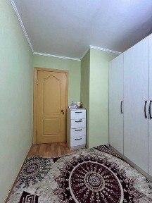 Продаётся 3-комнатная квартира 103-серии в 12 мкр. Этаж: 4 из 5.