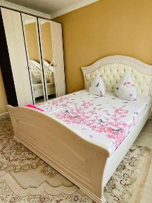 Посуточно 2 комнатная, 3 мкр дом 24