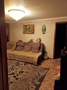 Продаётся 4-комн квартира. П. Молодёжный, Осакаровский район