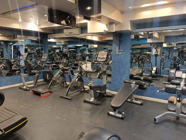 Сдам в аренду тренажёрный зал со спортивным оборудованием.