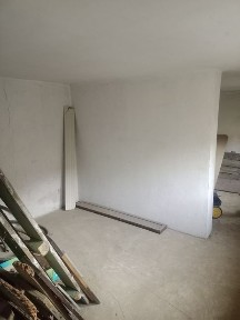 сдам в аренду под склад времянку в жилом доме 112 квартал 50 квадрат