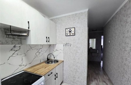 Сдам 2х комнатную квартиру 7 мкрн