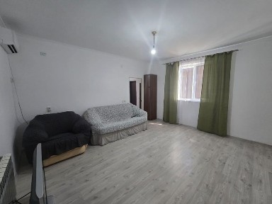 Сдаётся двухкомнатная времянка в мкр. Балауса