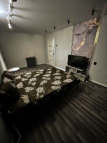 1комн. Евро. ЦЕНТР. 1мая-Лермонтова. МАНАКБАЙ.