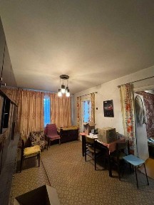 Продам 4 комнатную квартиру на Тургенева