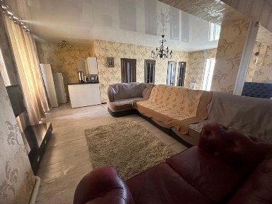 Коттедж в аренду по месячно только для ДЕВУШЕК. Читайте внимательно