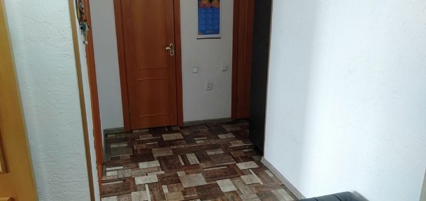 Продам двухкомнатную квартиру в районе вокзала