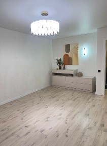 Продпется двухкомнатная квартира. Район Пирамида.