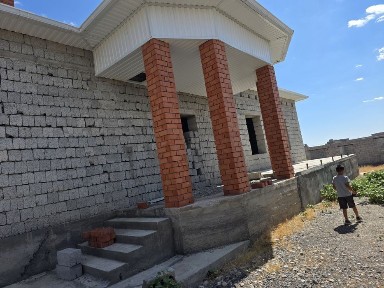 Улкен уй сатылады 17/14