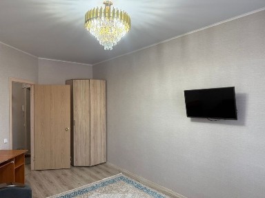 Сдам 1-комнатную квартиру на длительный срок.